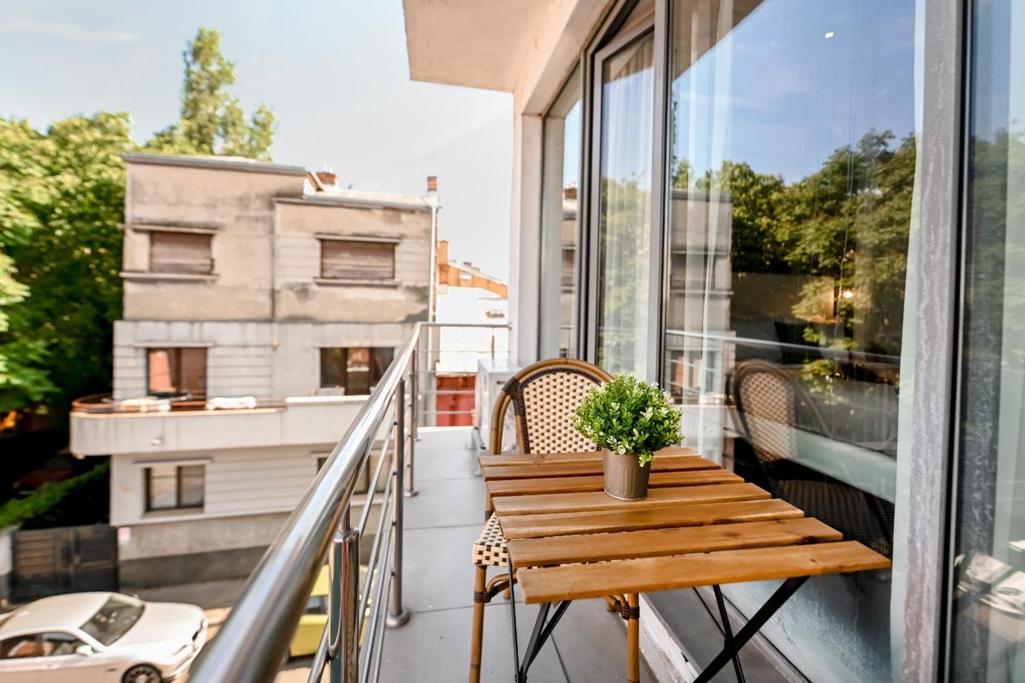 Urban Elegance - Stylish Central Accommodation Bukarest Zimmer foto