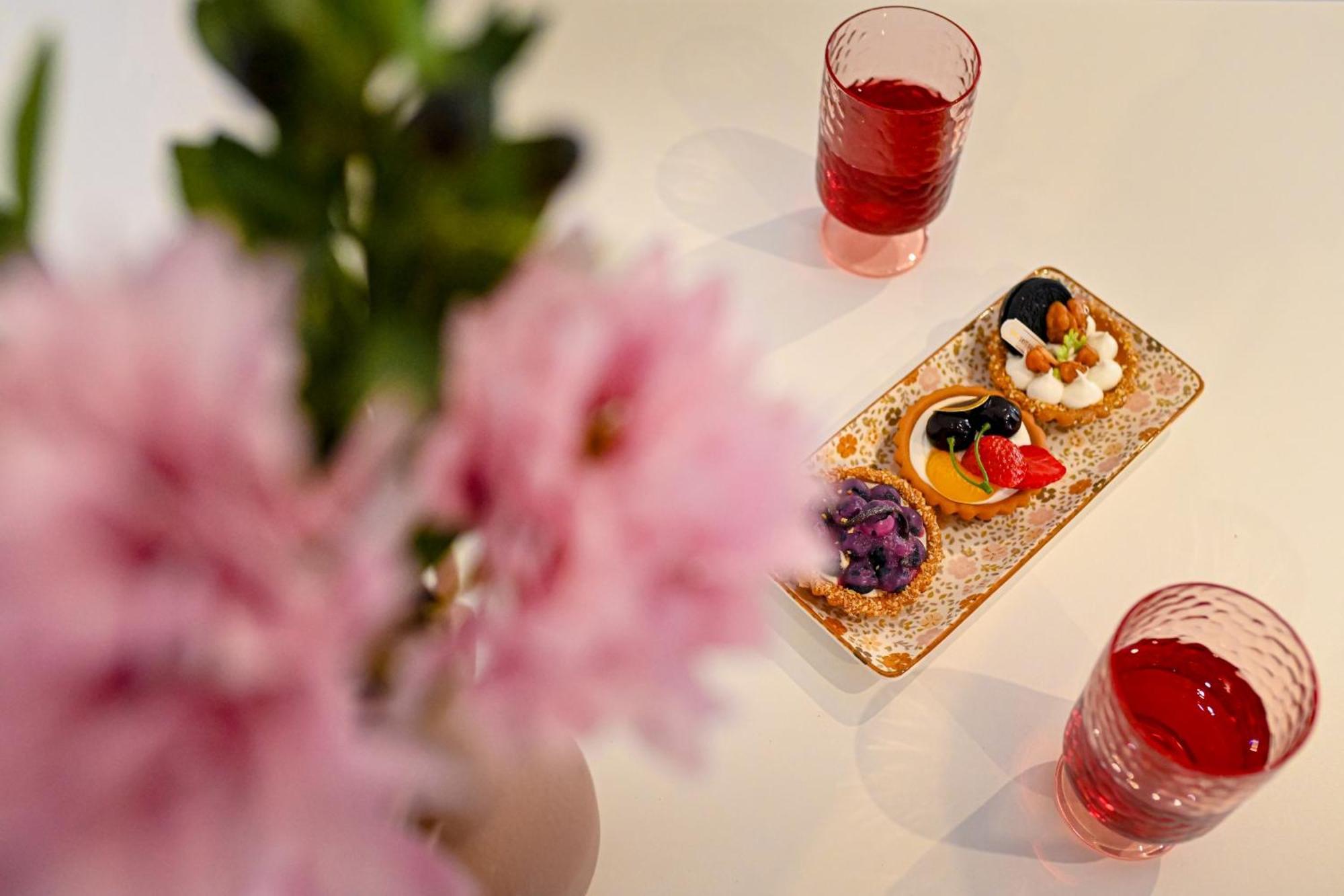 Urban Elegance - Stylish Central Accommodation Bukarest Zimmer foto