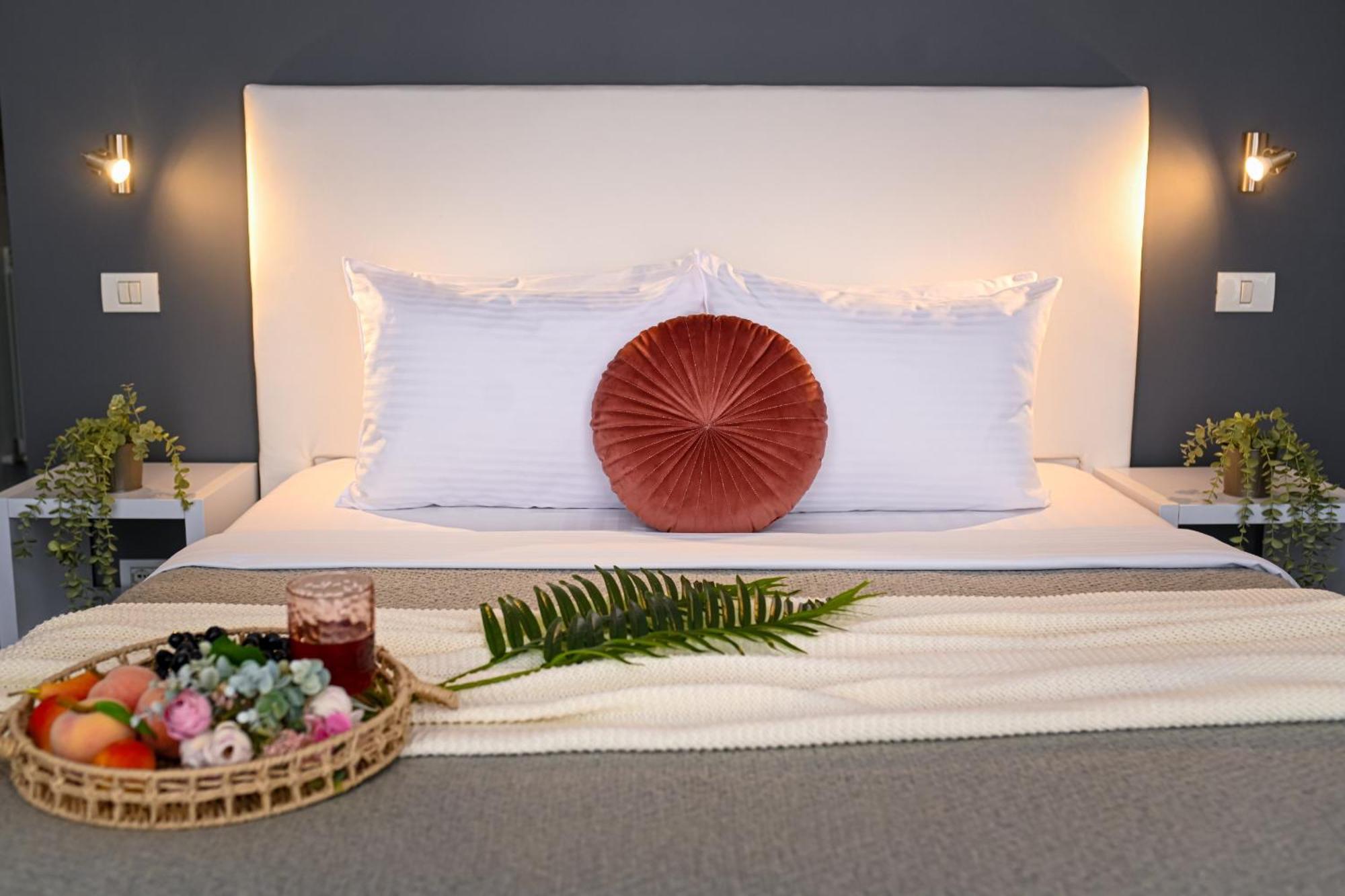 Urban Elegance - Stylish Central Accommodation Bukarest Zimmer foto