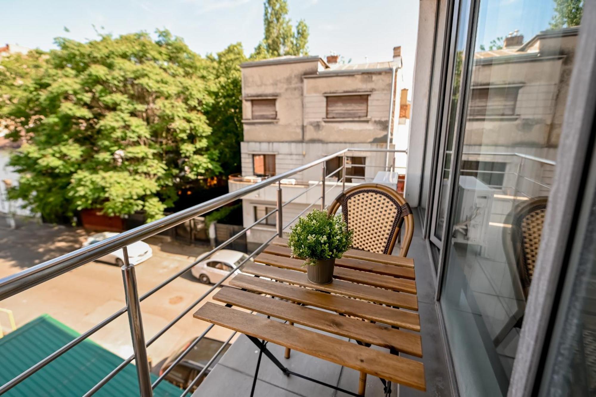 Urban Elegance - Stylish Central Accommodation Bukarest Exterior foto